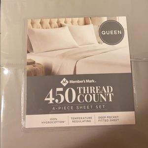 Brand new Queen sheets